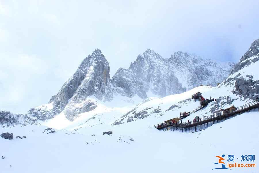 麗江古鎮怎么到玉龍雪山，麗江到玉龍雪山怎么走？