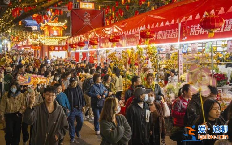 廣州春節年味濃 煙花秀12年后重演 百萬市民新年逛西湖花市？